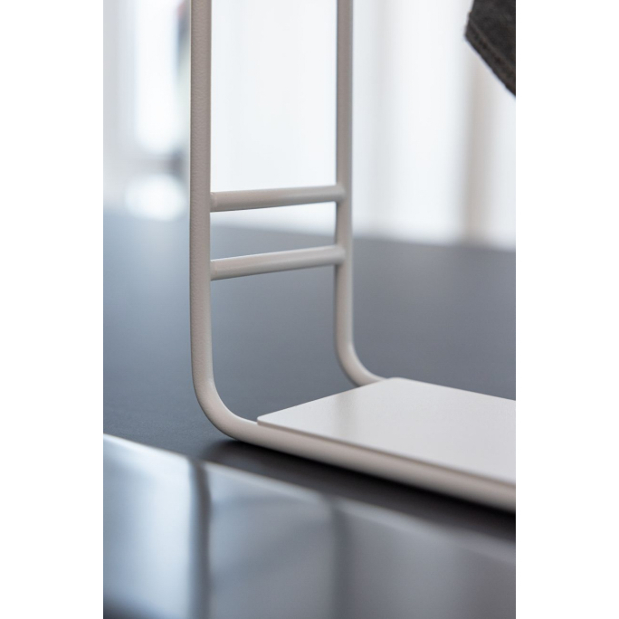 METALLBUDE // NIA - DISH TOWEL HOLDER - WHITE