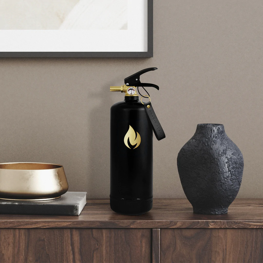 NORDIC FLAME // FIRE EXTINGUISHER CLASSIC - FIRE PROTECTION | 2KG - BLACK/GOLD