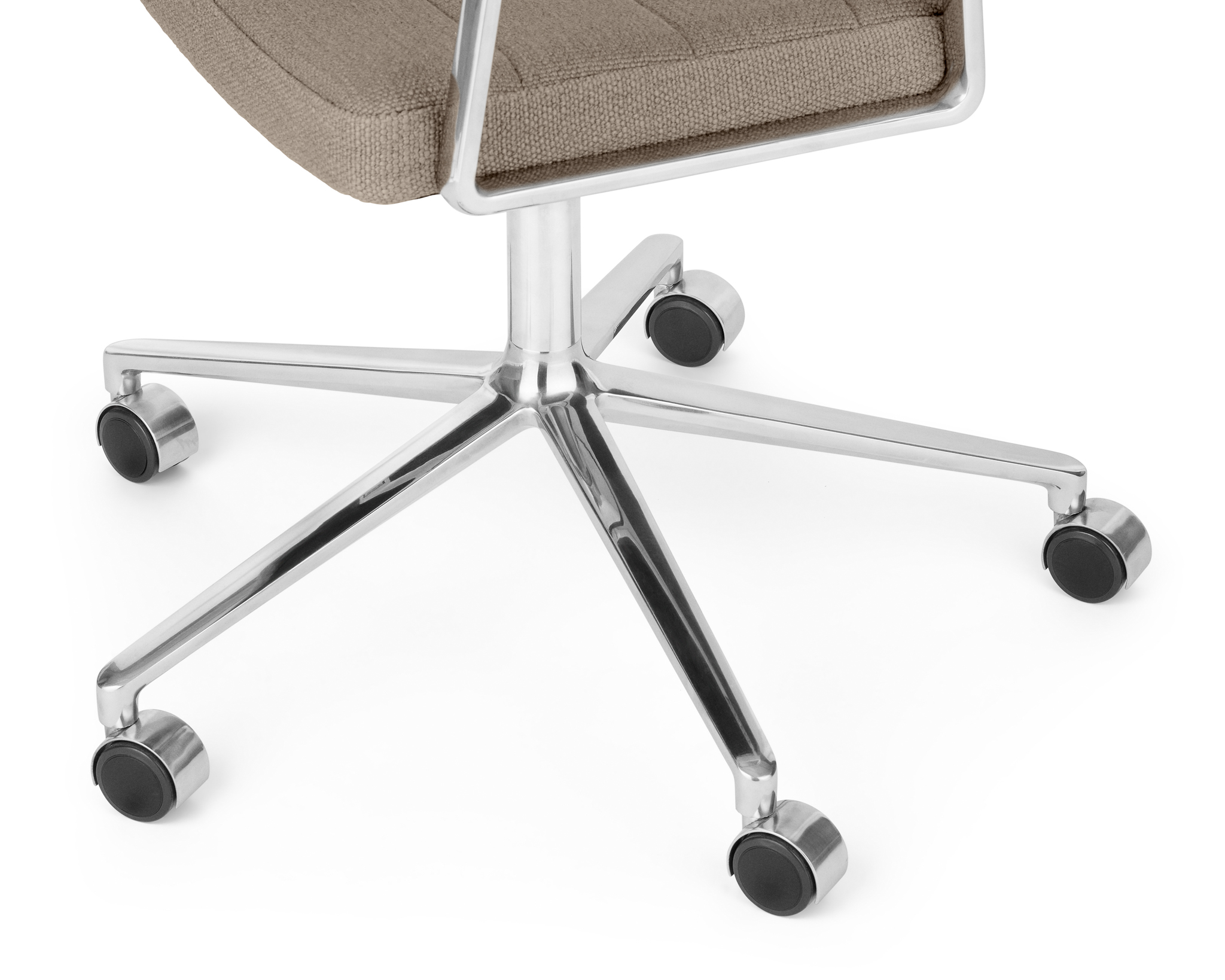 VIPP 453 // SWIVEL CHAIR WITH CASTORS - POL. FRAME, TEXTIL SAND