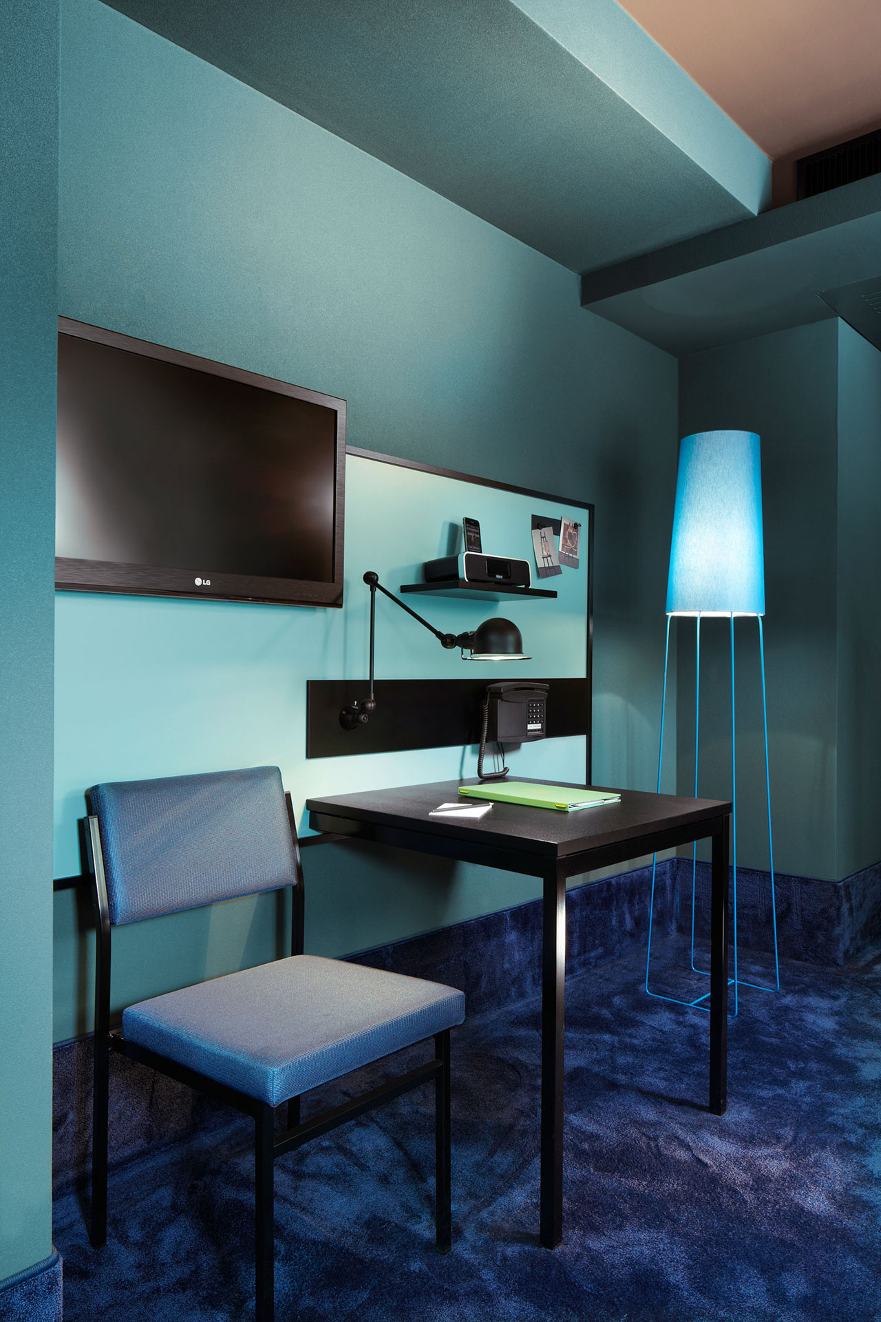 frauMaier // SlimSophie StDim - Floor Lamp, blue, foot switch, with StDim