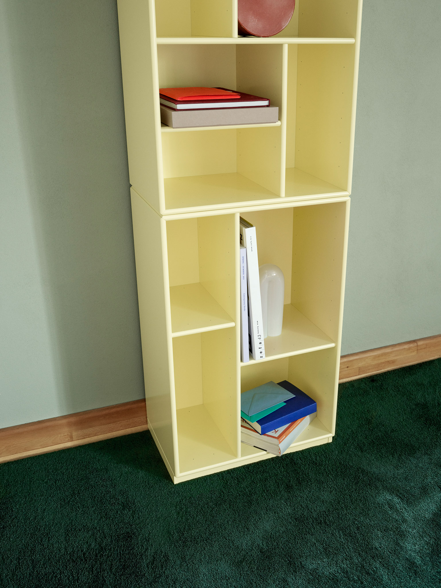 MONTANA // LOOM - TALL BOOKSHELF | 101 NEW WHITE | FLOATING