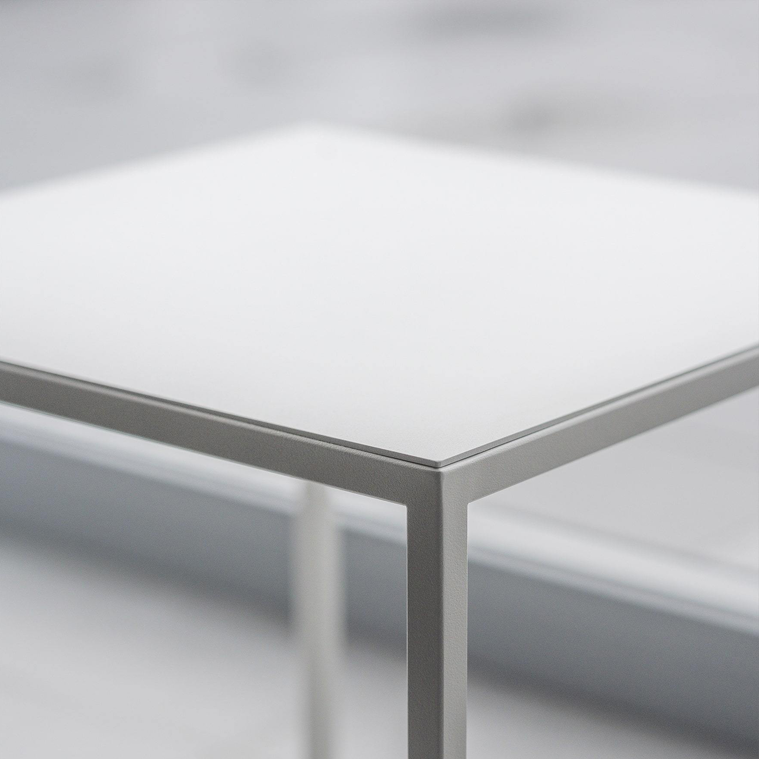 METAL BUDE // SOLI X - LEVEL TABLE | WHITE