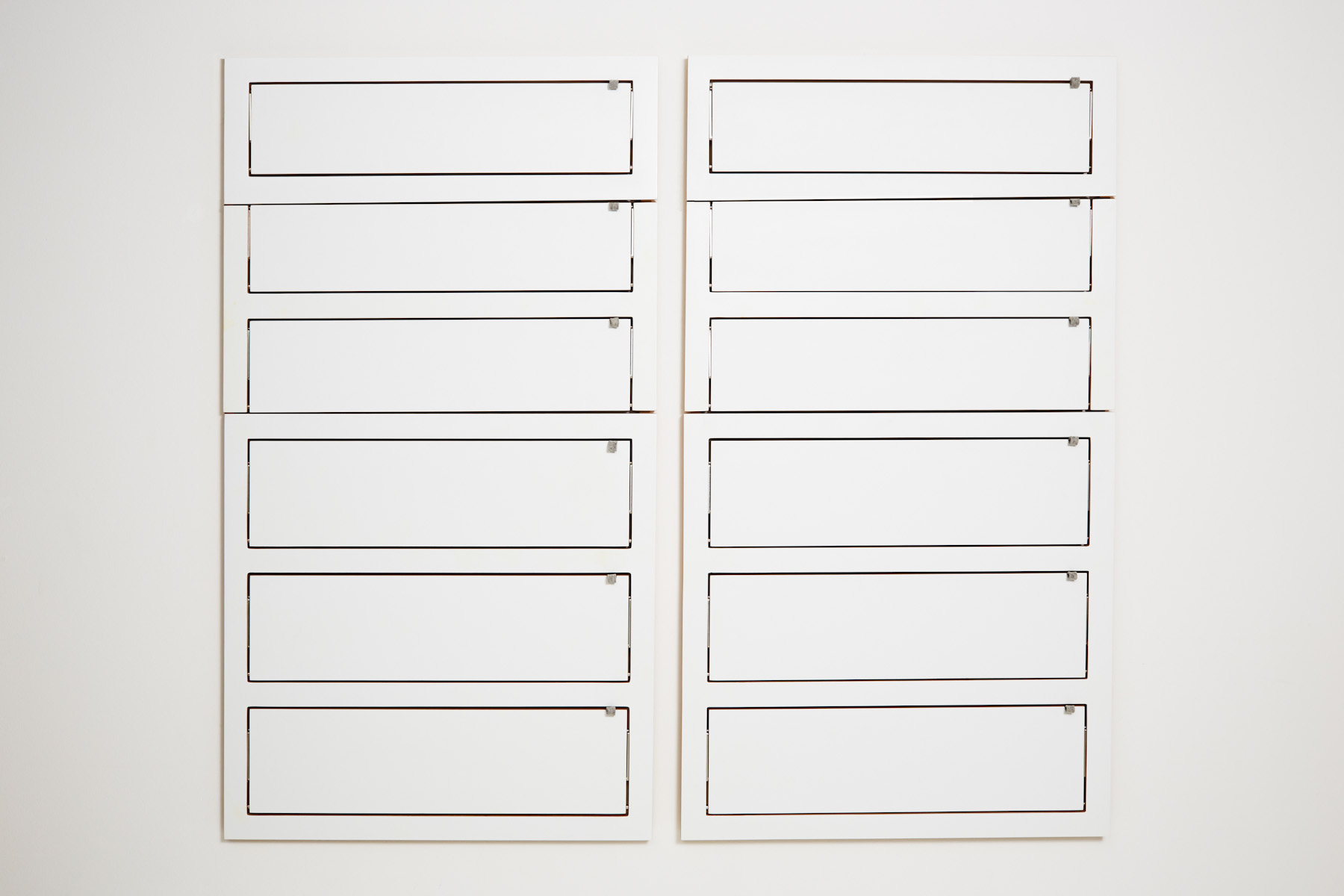 AMBIVALENZ // FLÄPPS - SHELF | 80X80-3 | WHITE