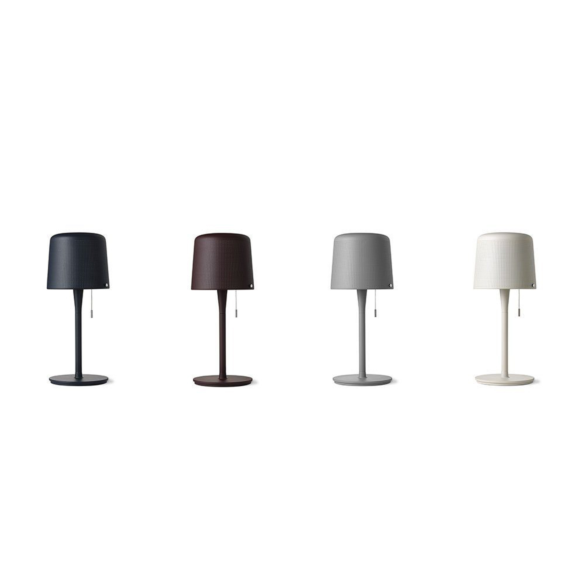 VIPP 530 // TABLE LAMP | BURGUNDY