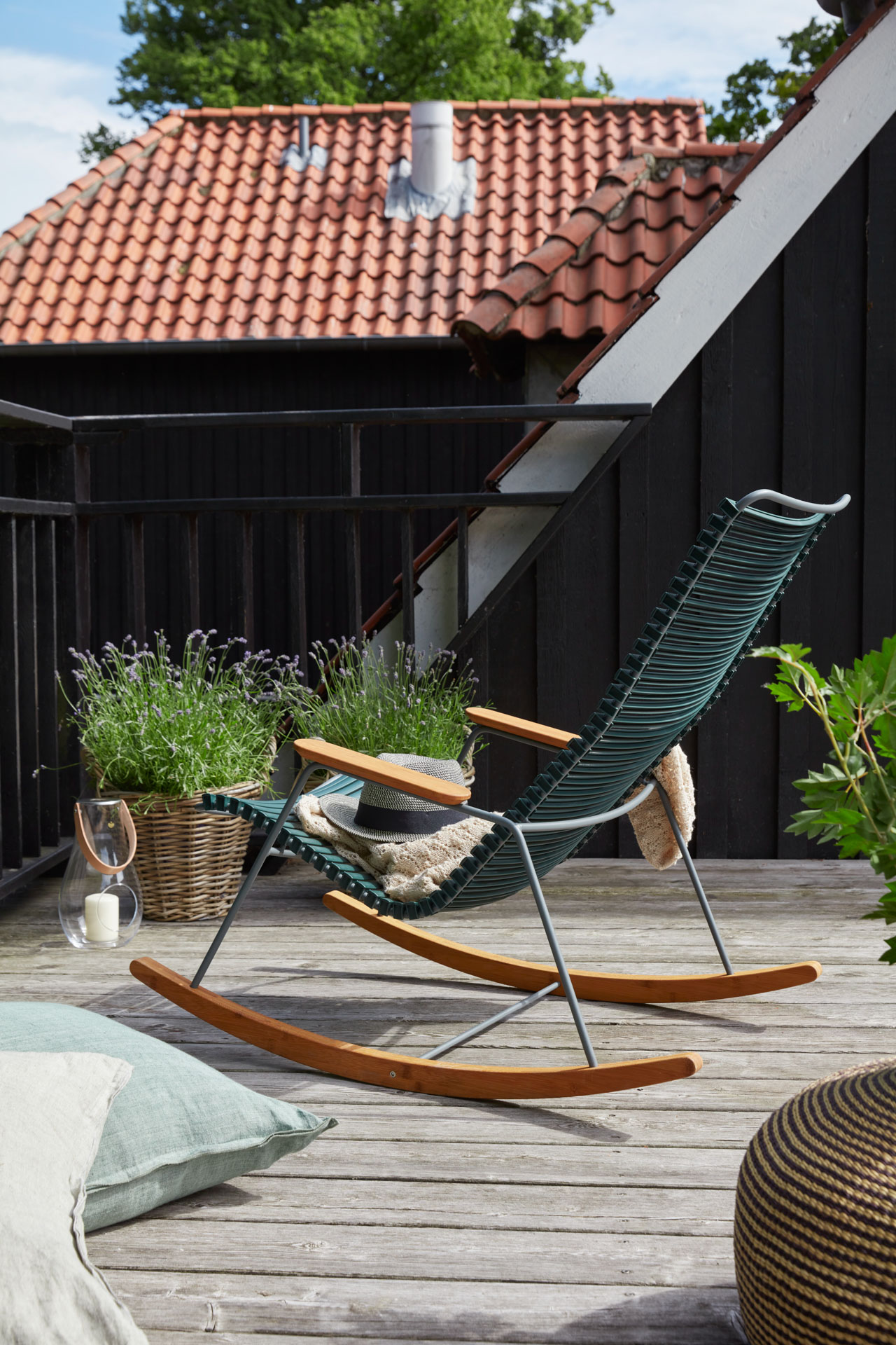 Houe // CLICK Rocking Chair - pine green