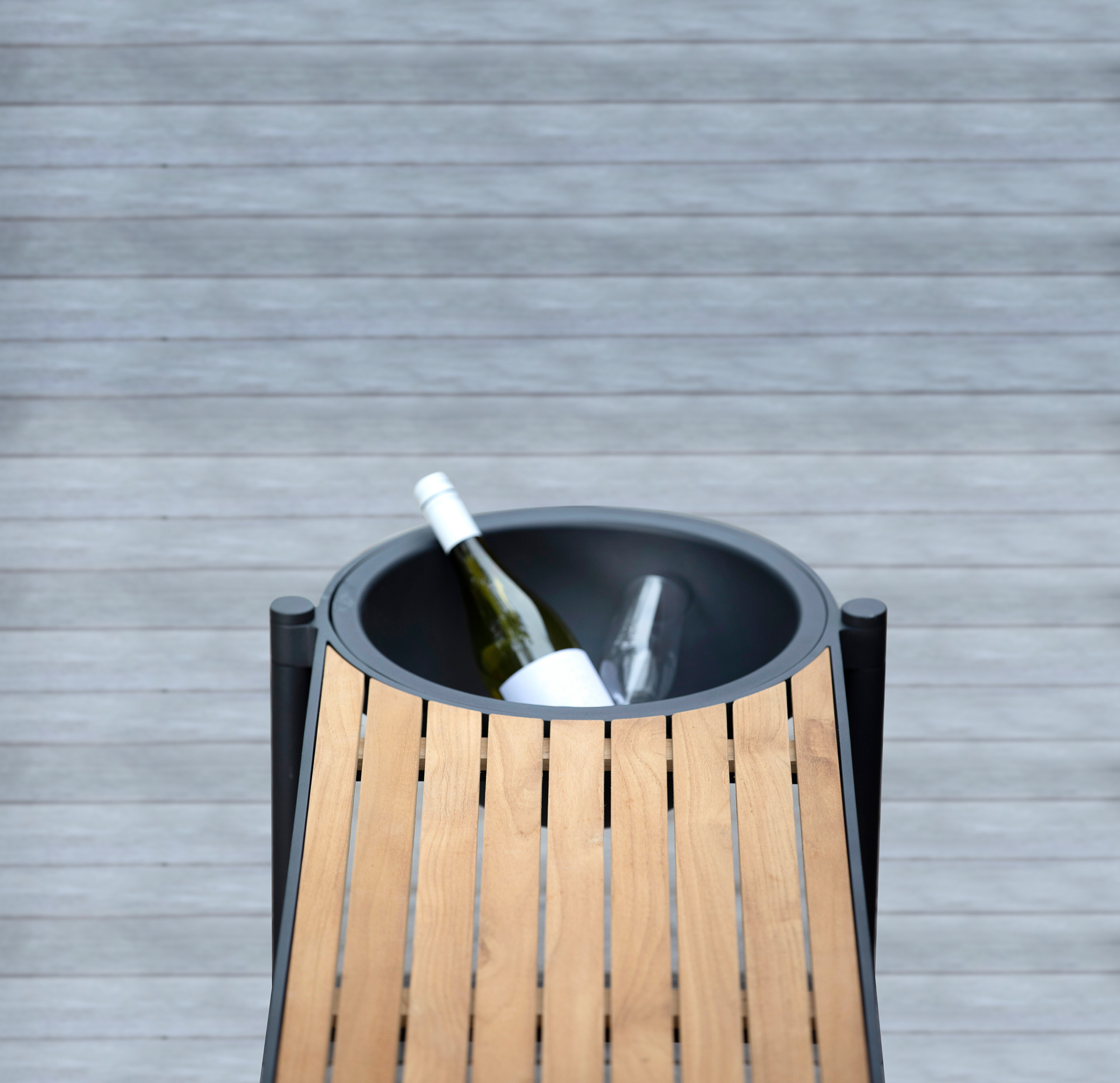 MINDO // MINDO 117 BENCH W BOWL | DARK GRAY