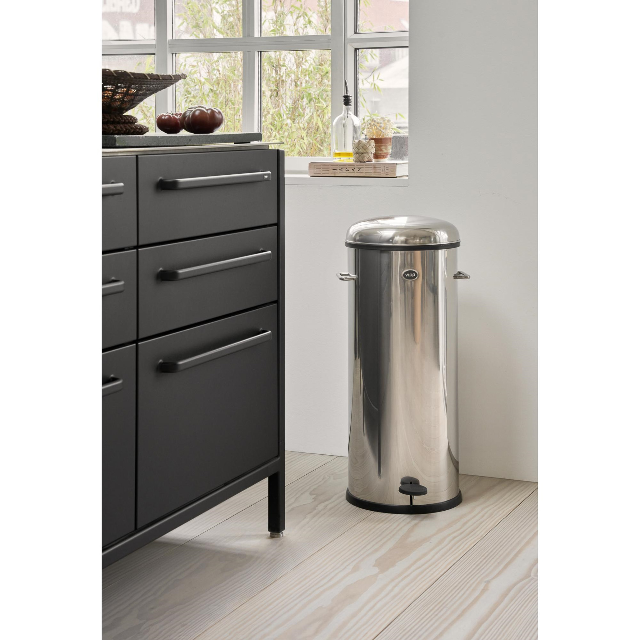 VIPP 13 // PEDAL BIN  - 30L | STAINLESS STEEL