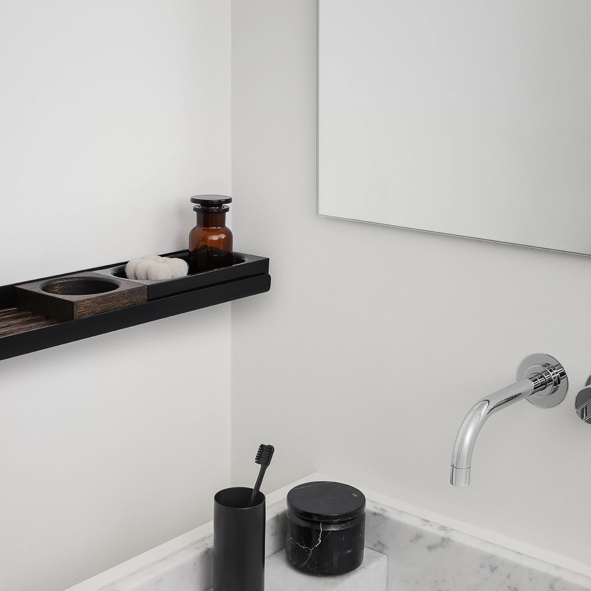 BLOMUS // MODO - WALL SHELF | BLACK | SIZE L