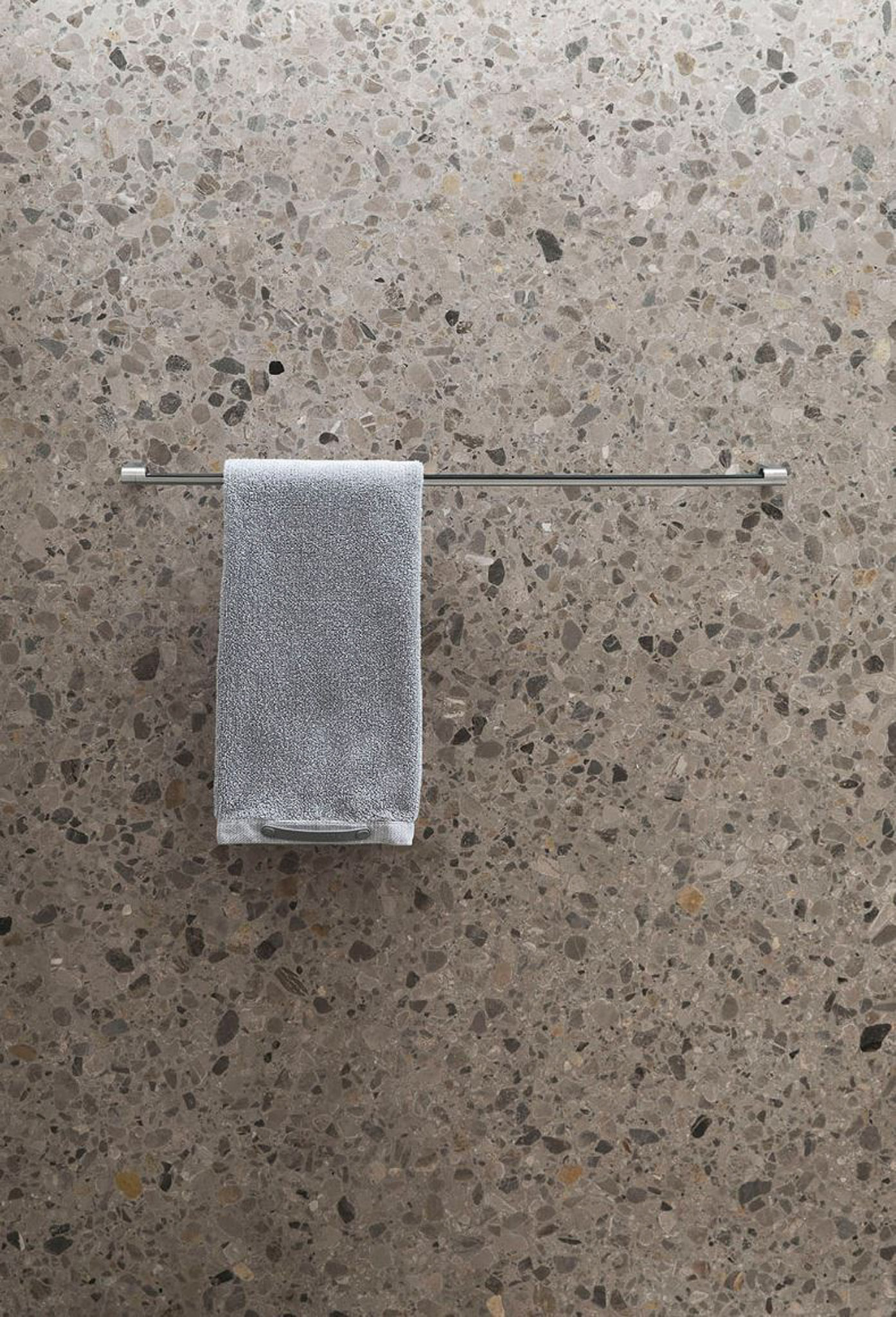 VIPP 8 // TOWEL BAR