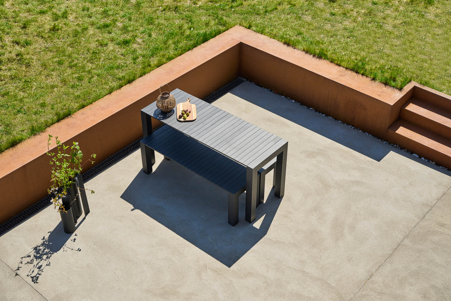 MINDO // MINDO 111 BALCONY TABLE EXTENSION 162/199X60 | DARK GREY